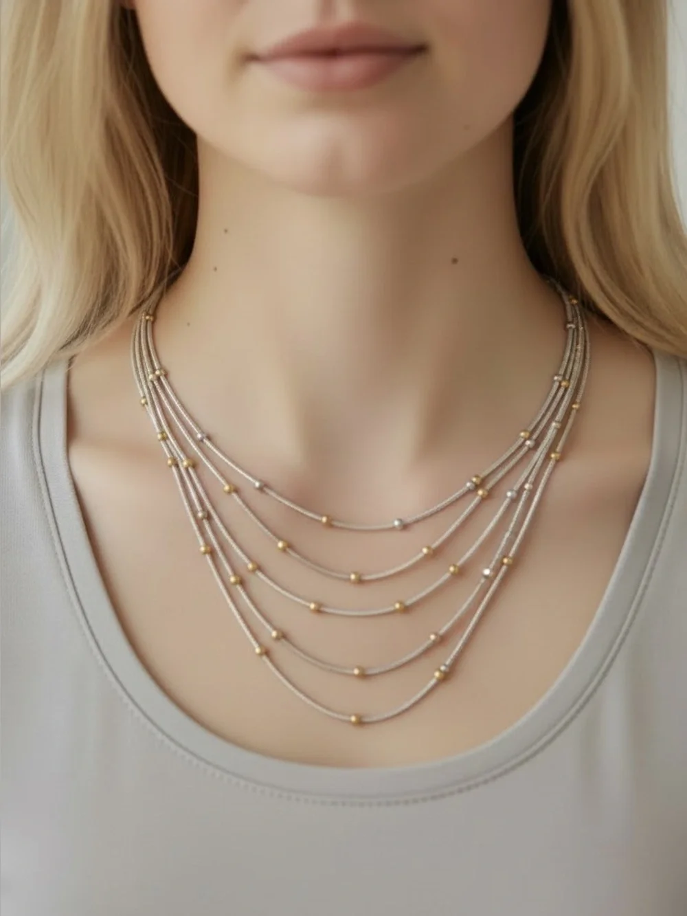 🦭 Beaded Layered Necklace - Picture 1 of 5